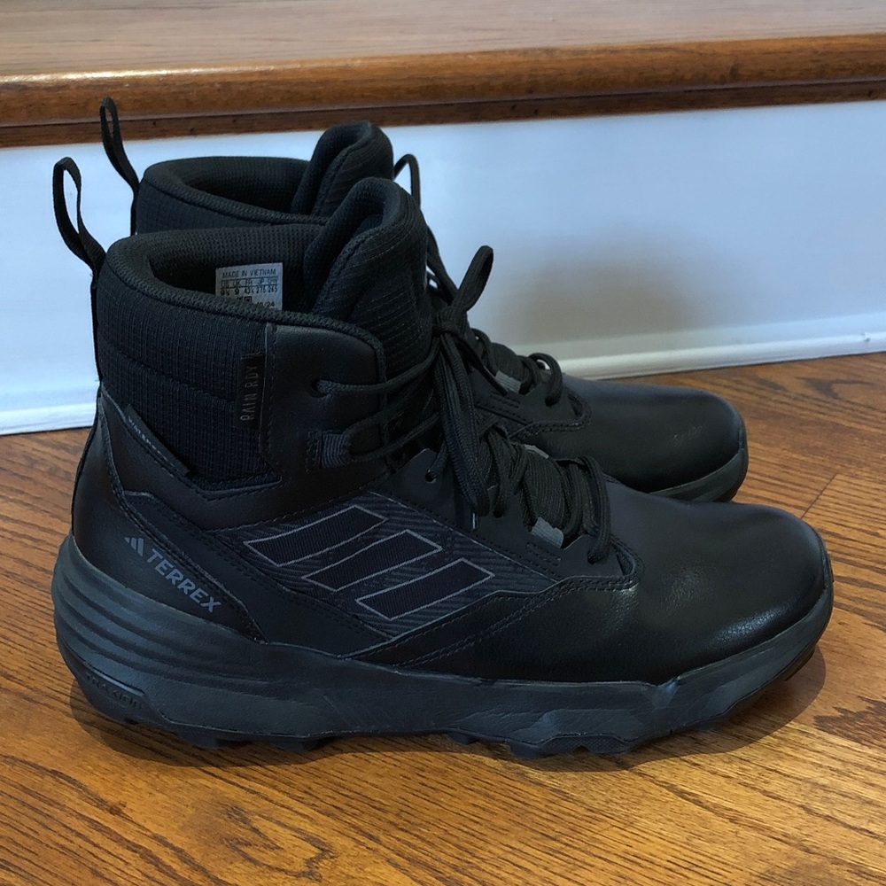 Adidas Terrex Unity Mid Waterproof Sz 9.5 Men’s Hiking Outdoor Boots “PRELOVED”